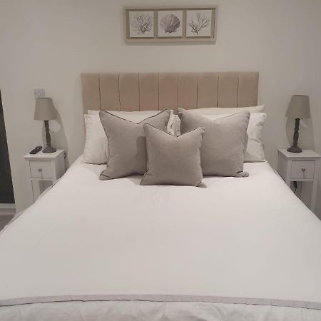 Sea Esta Guesthouse Мъдифърд Екстериор снимка