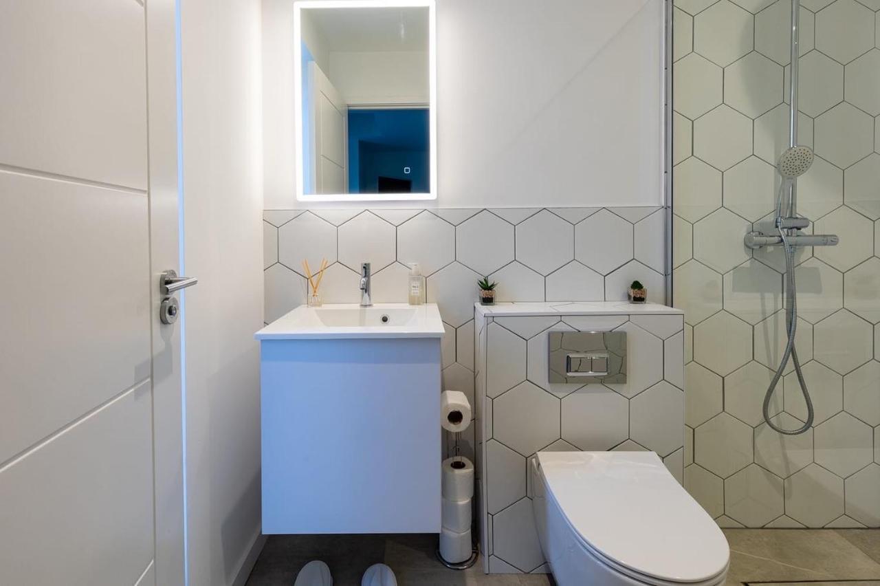 Sea Esta Guesthouse Мъдифърд Екстериор снимка
